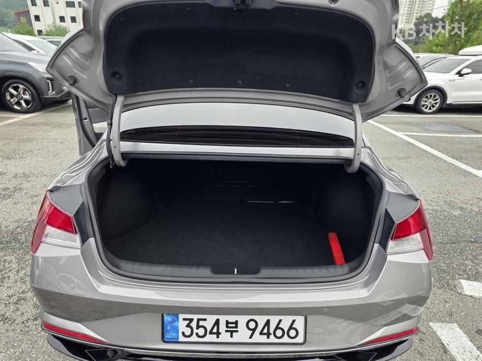 Hyundai Avante — miniaturë 14