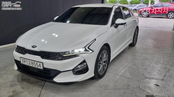 Kia K5 2.0 Prestige — foto 1