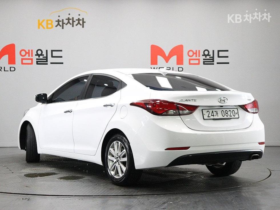 Hyundai Avante — miniaturë 4