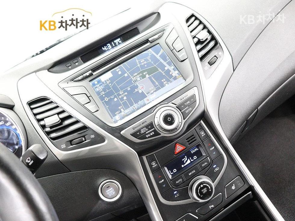 Hyundai Avante — miniaturë 7