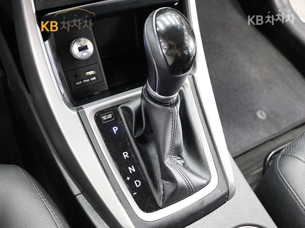 Hyundai Avante — miniaturë 8