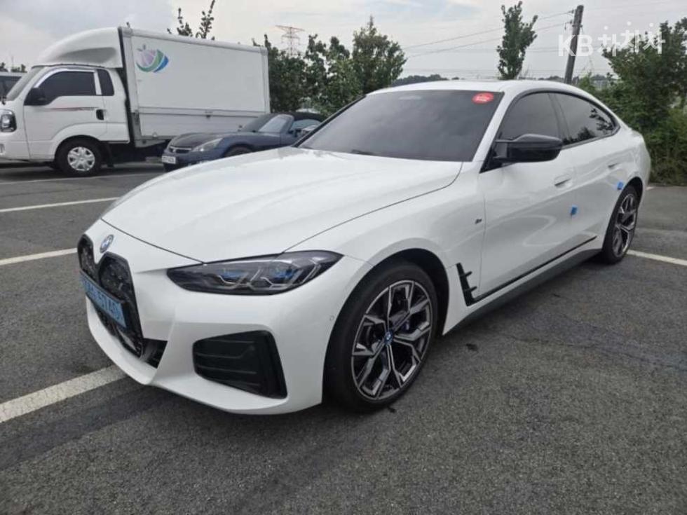 BMW i4 2023년식 BMW i4 eDrive40 M Sport Pro