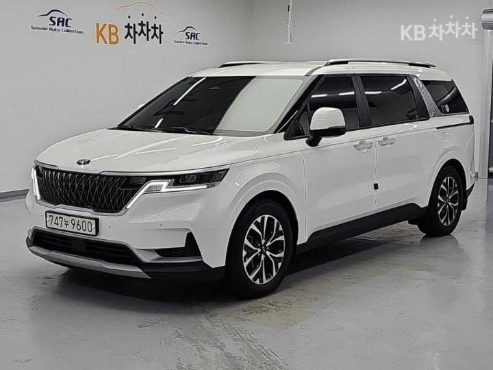 Kia Carnival Diesel 11-Seater Prestige — foto 1
