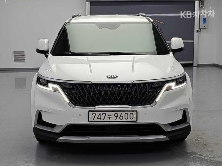 Kia Carnival — miniaturë 2