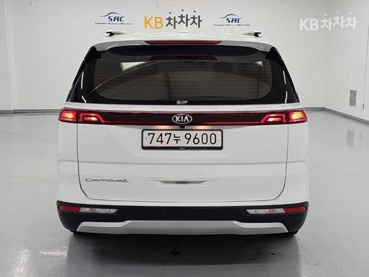 Kia Carnival — miniaturë 3
