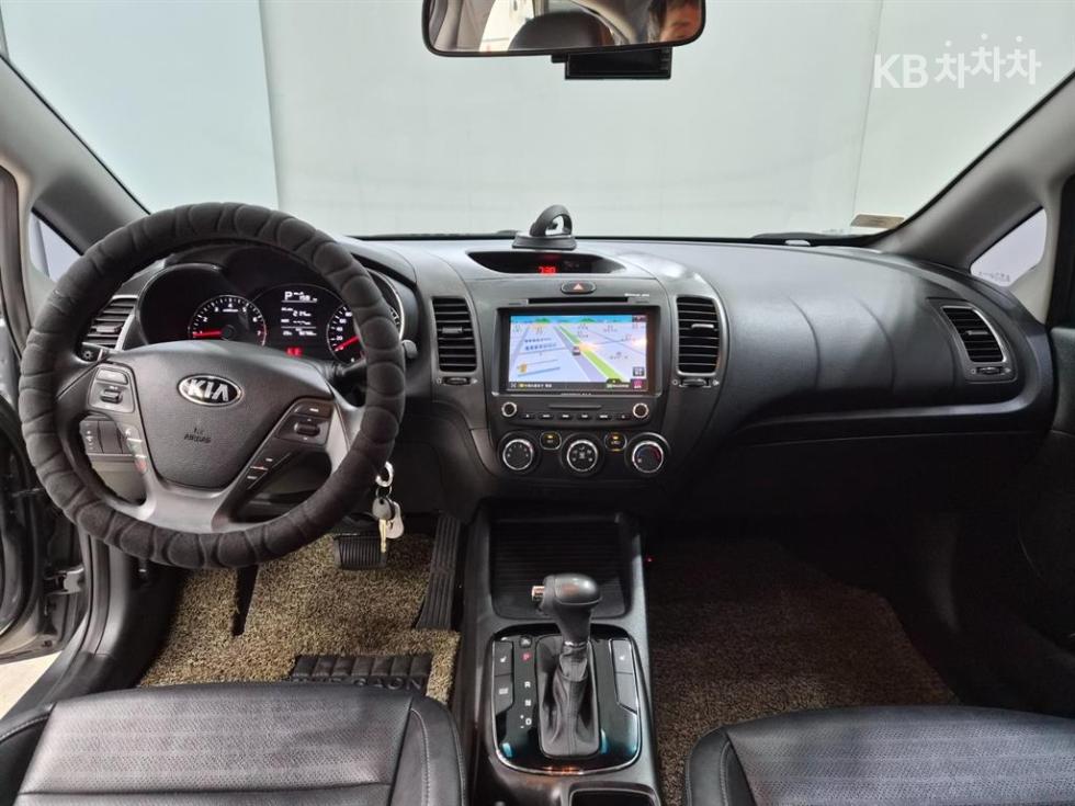Kia K3 — miniaturë 8
