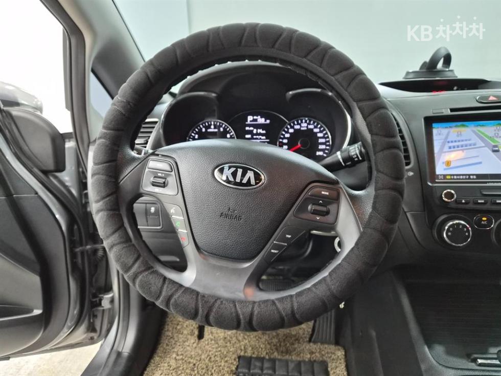 Kia K3 — miniaturë 9