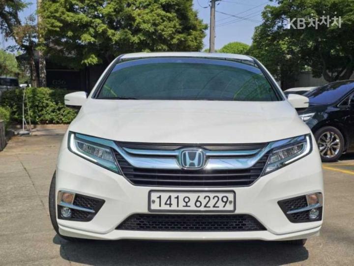 Honda Odyssey 3.5 — foto 1