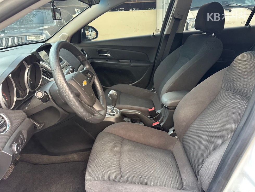 Chevrolet Cruze — miniaturë 15