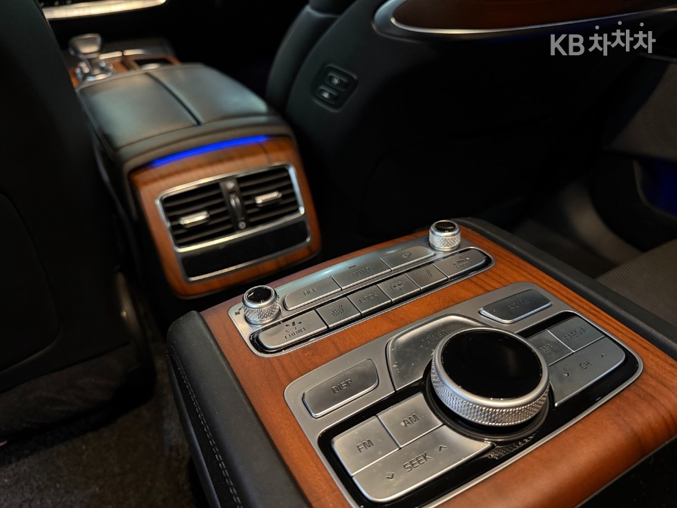 Kia K9 — miniaturë 8