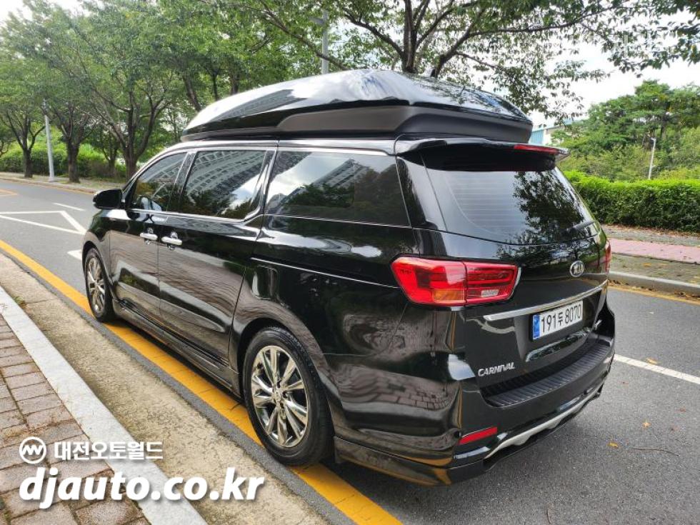 Kia Carnival — miniaturë 7