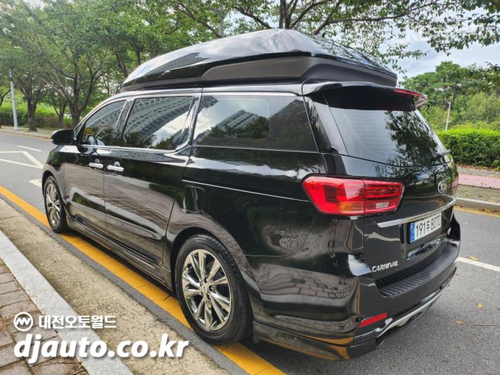 Kia Carnival — miniaturë 10