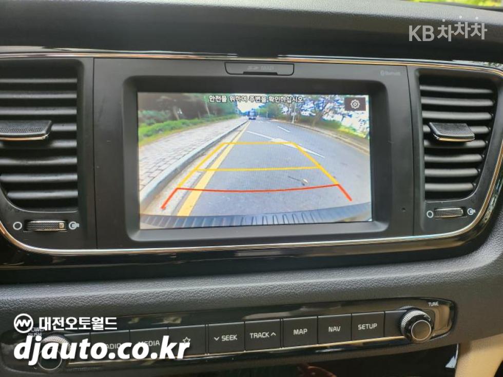 Kia Carnival — miniaturë 13