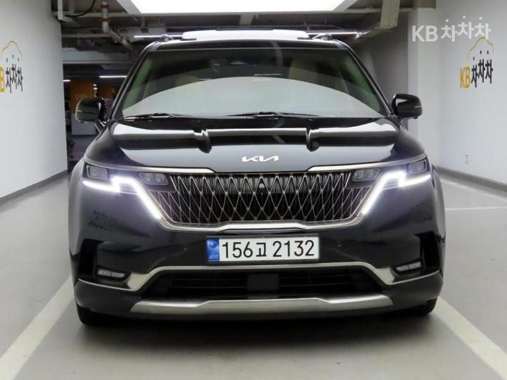 Kia Carnival D2.2 9인승 시그니처 — foto 1