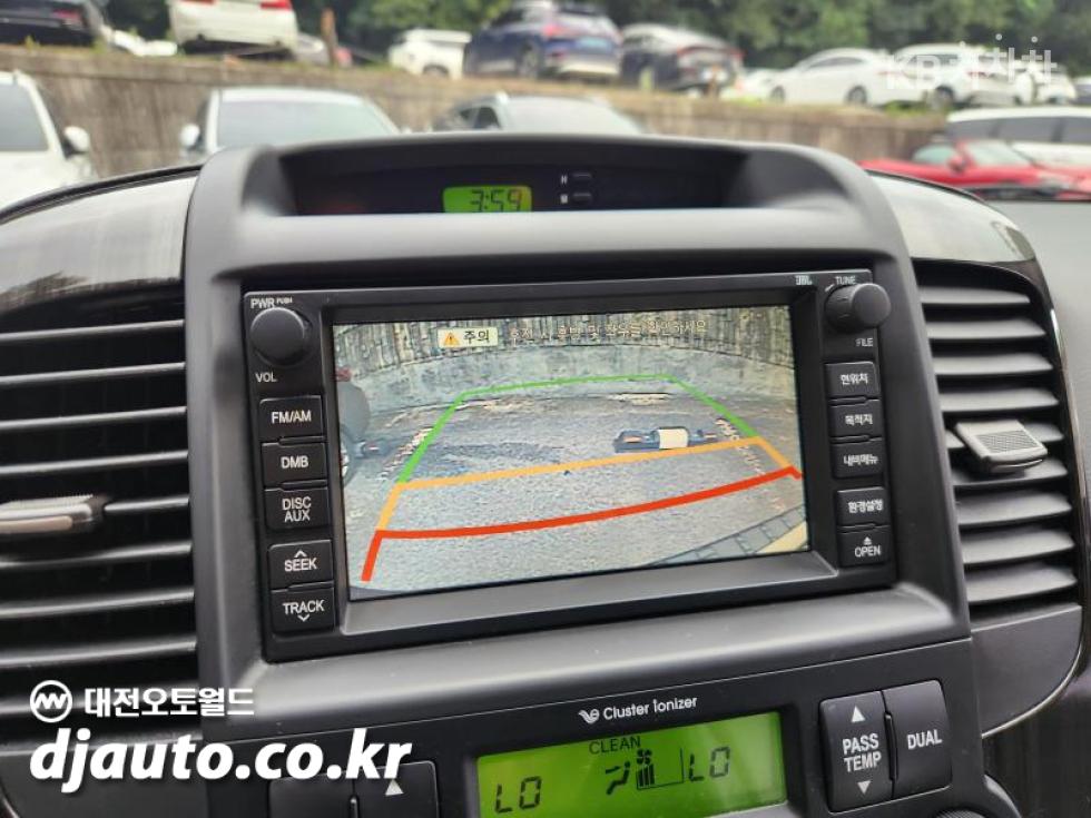 Kia Carnival — miniaturë 15