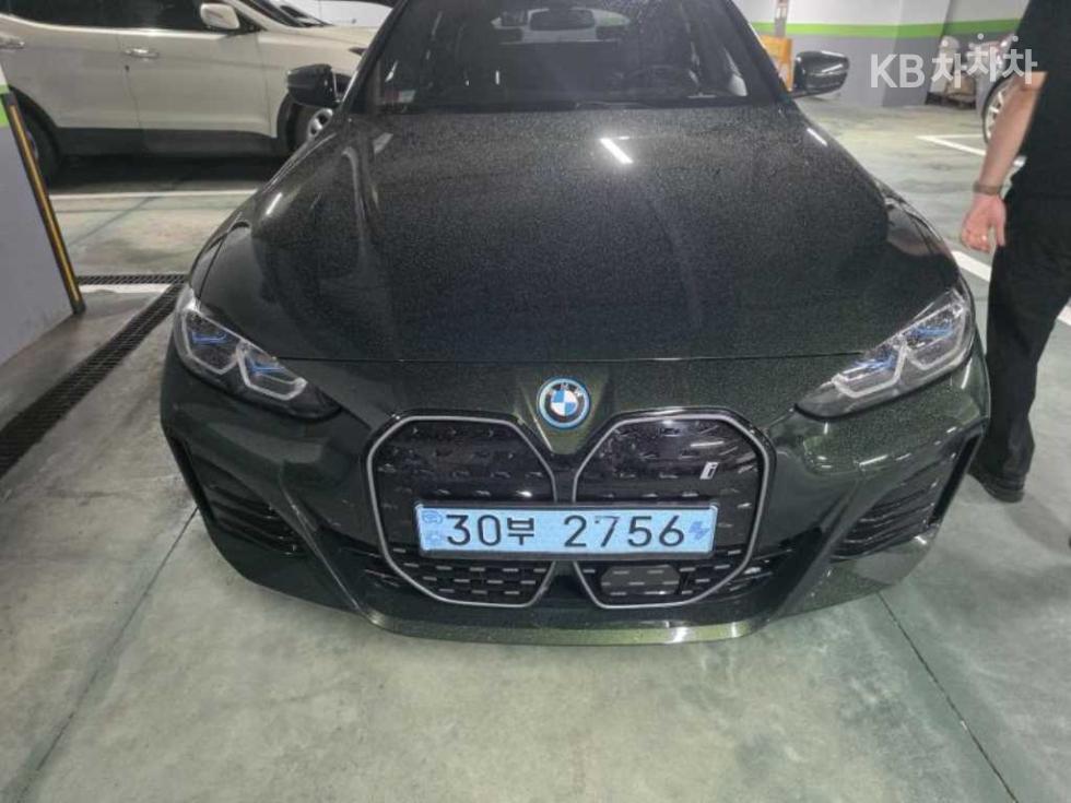BMW i4 2023년식 BMW i4 eDrive40 M Sport Pro