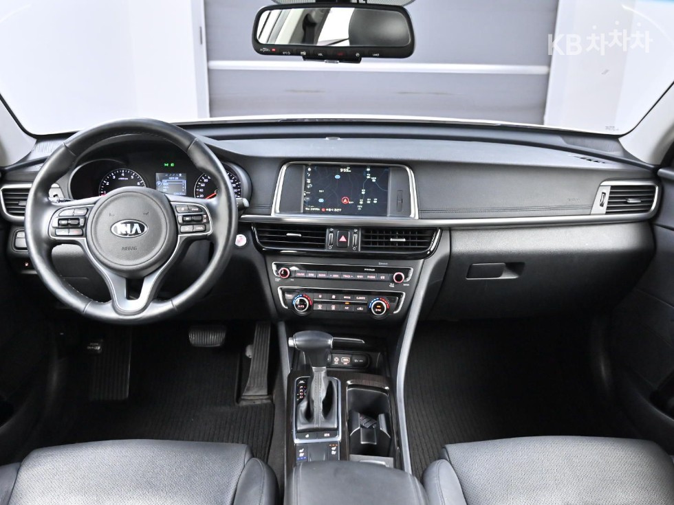 Kia K5 — miniaturë 7
