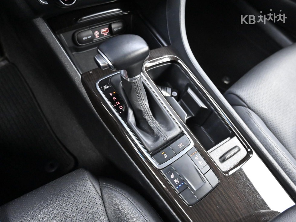 Kia K5 — miniaturë 9