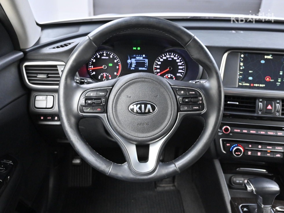 Kia K5 — miniaturë 13