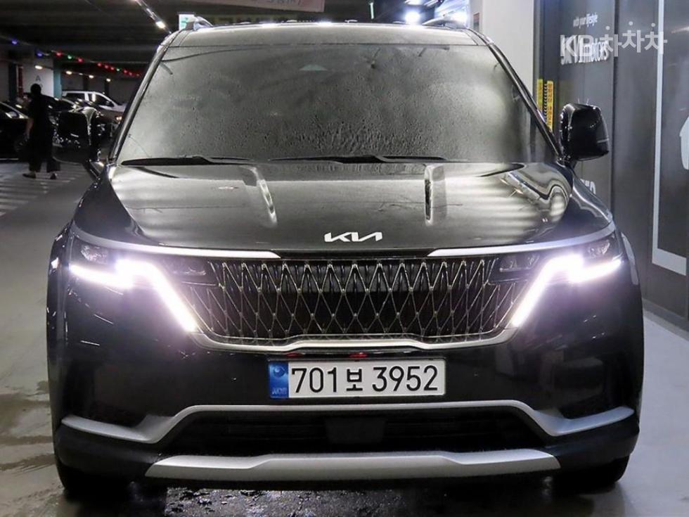 Kia Carnival — miniaturë 2