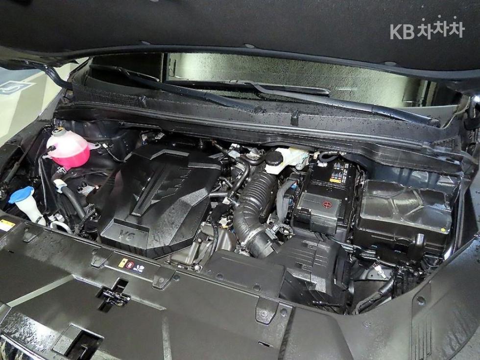 Kia Carnival — miniaturë 20