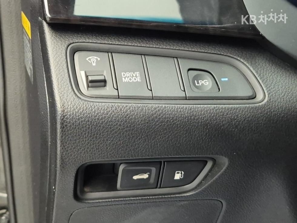 Hyundai Grandeur — miniaturë 17