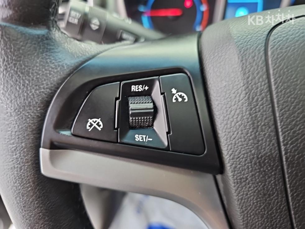 Chevrolet Orlando — miniaturë 17