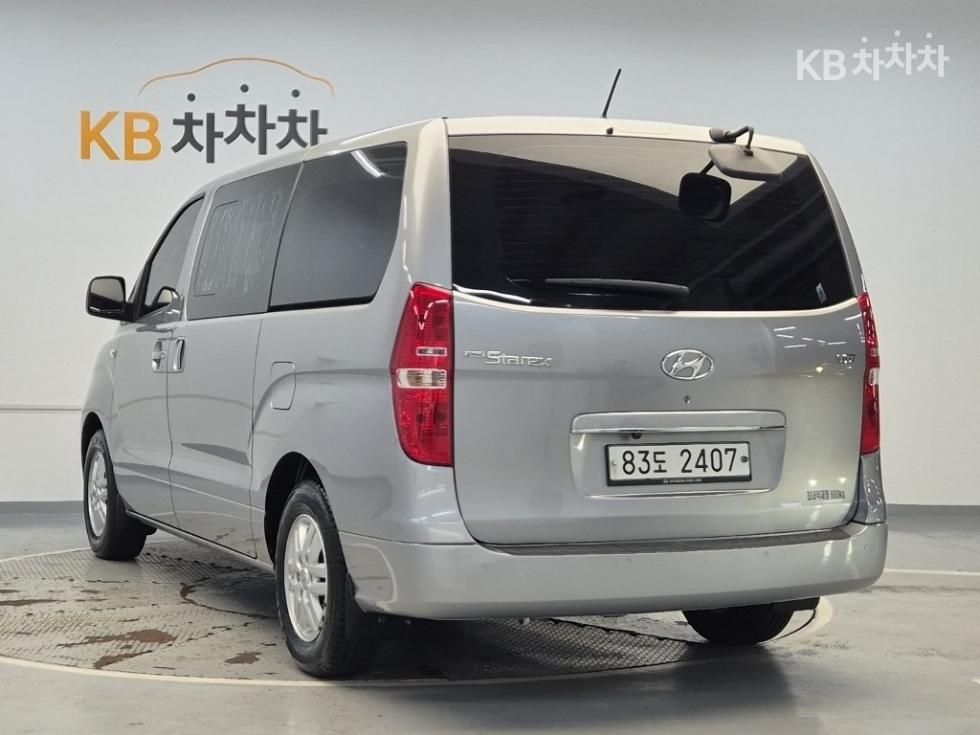 Hyundai Starex — miniaturë 2