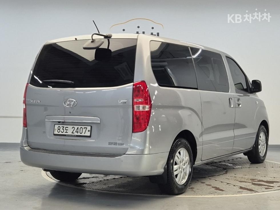 Hyundai Starex — miniaturë 3