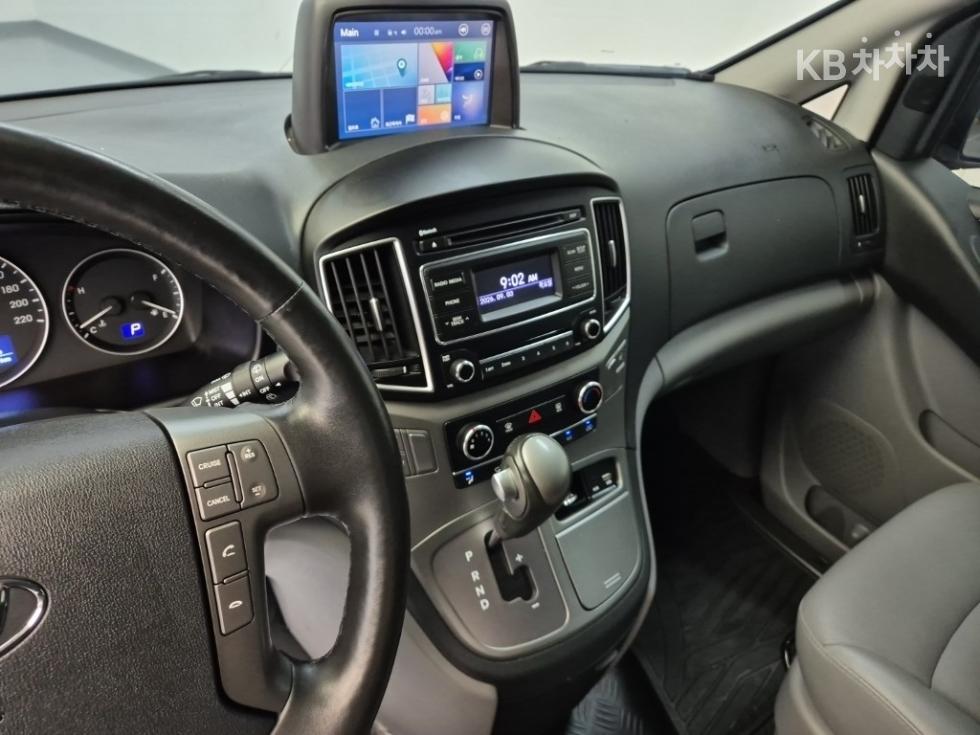 Hyundai Starex — miniaturë 10
