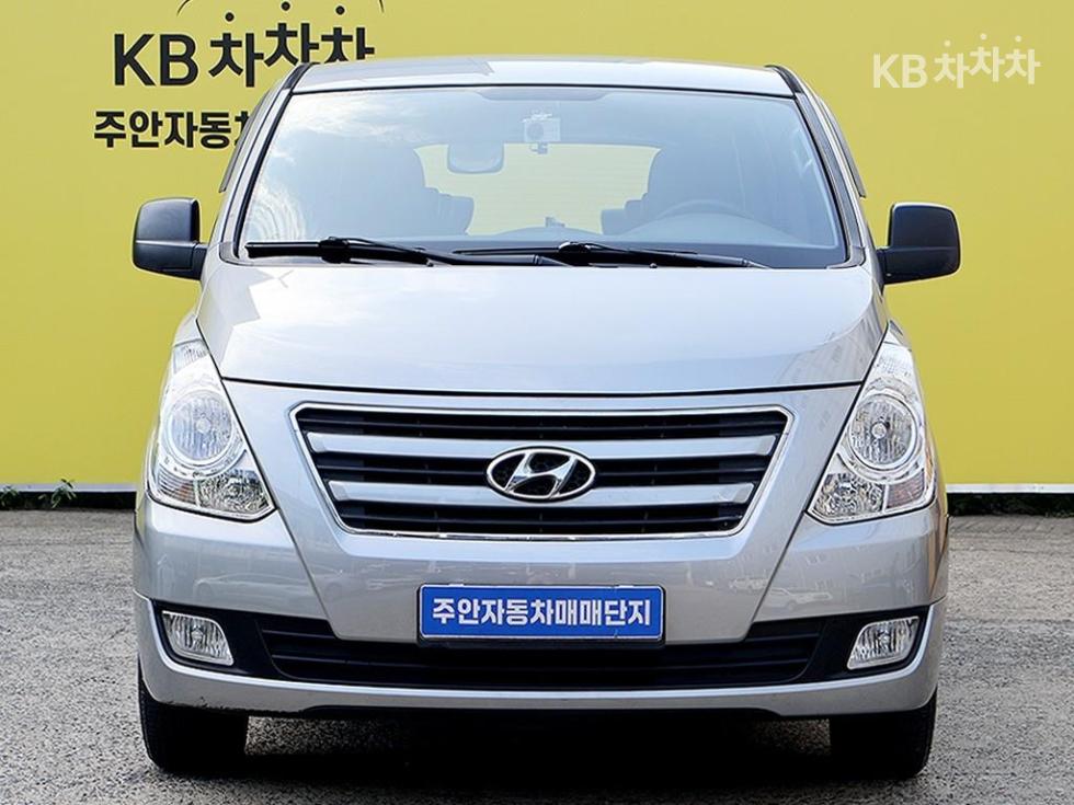 Hyundai Starex 12인승 왜건 CVX 스마트 — foto 1