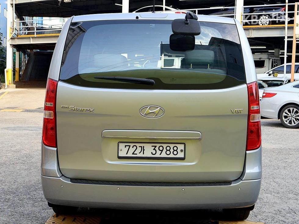 Hyundai Starex — miniaturë 3