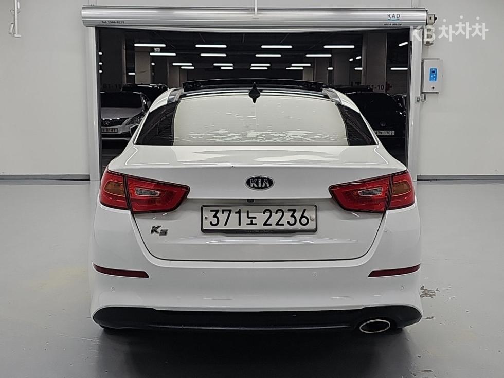 Kia K5 — miniaturë 3
