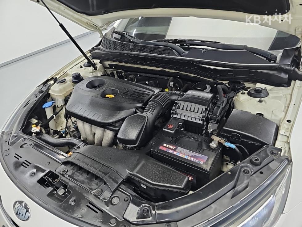 Kia K5 — miniaturë 5