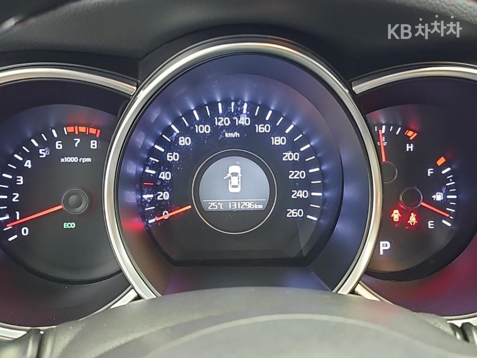 Kia K5 — miniaturë 6