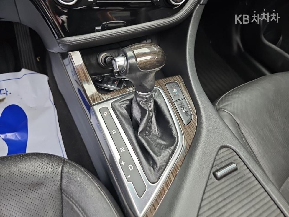 Kia K5 — miniaturë 8