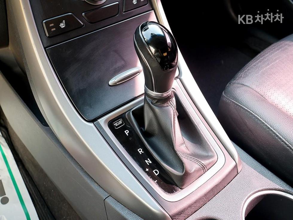 Hyundai Avante — miniaturë 6