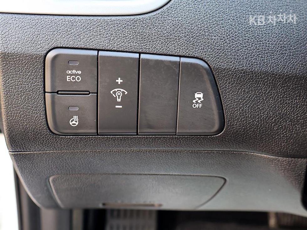 Hyundai Avante — miniaturë 10