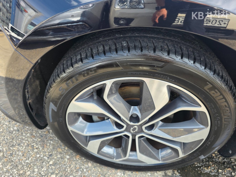 Renault Samsung SM6 — miniaturë 13
