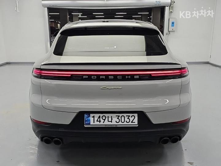 Porsche Cayenne — miniaturë 3