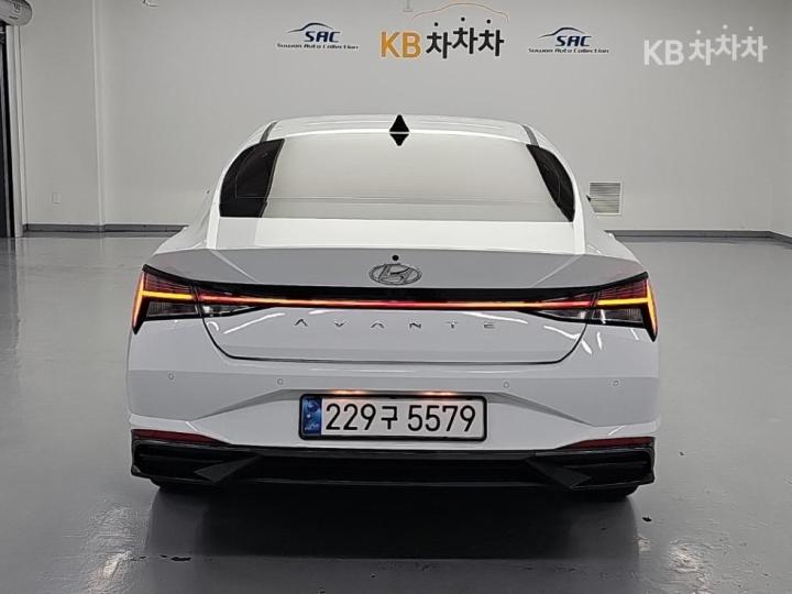 Hyundai Avante — miniaturë 3