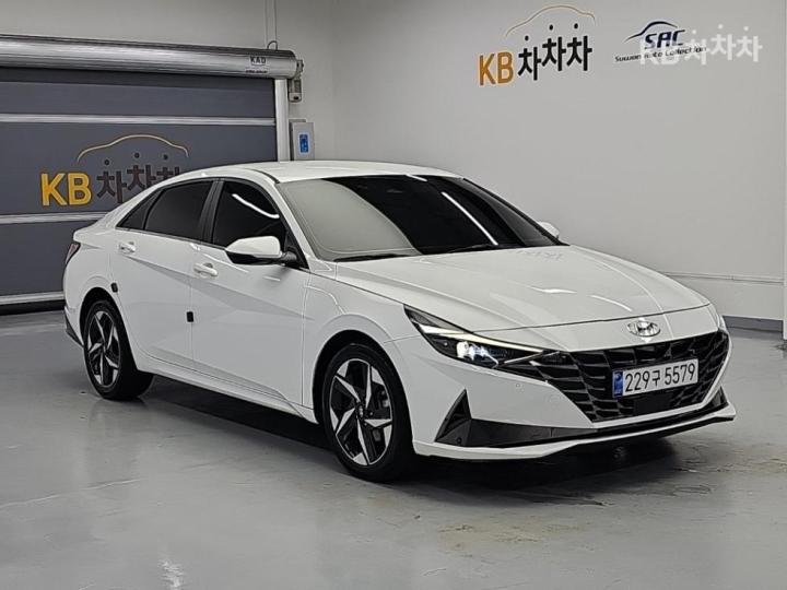 Hyundai Avante — miniaturë 4