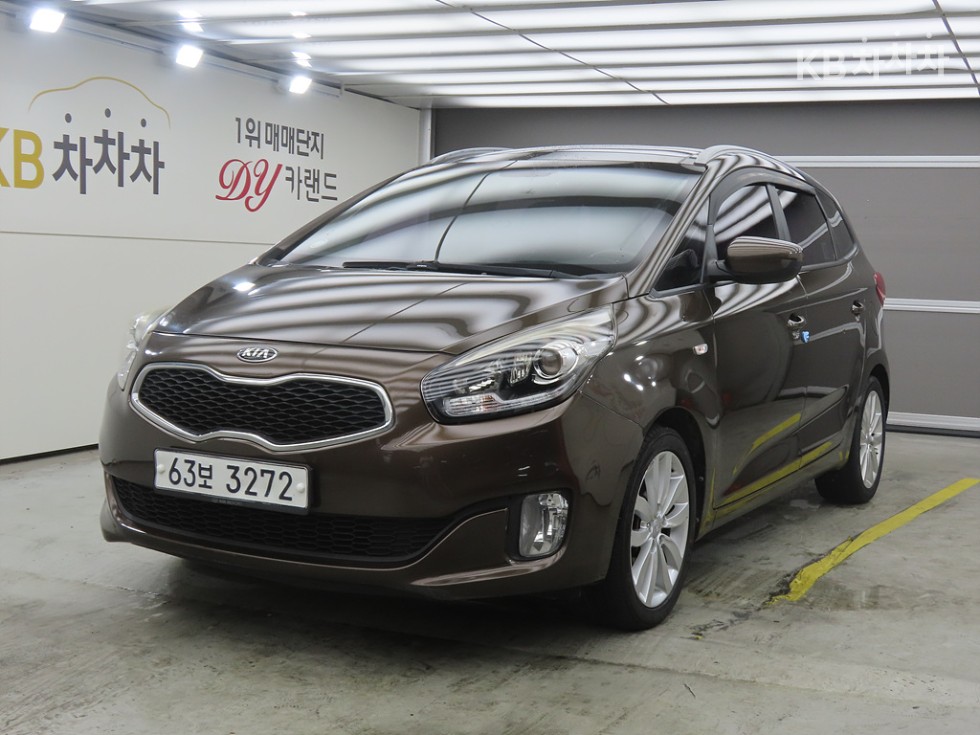 Kia Carens — miniaturë 2
