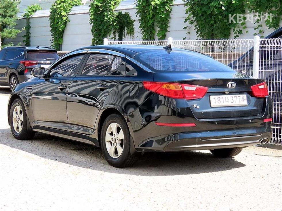 Kia K5 — miniaturë 3