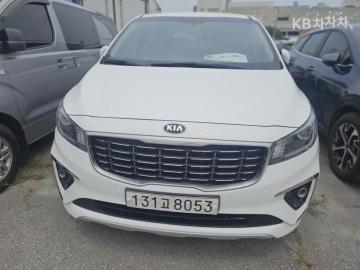 Kia Carnival 9  seats 2.2  diesel  luxury — foto 1
