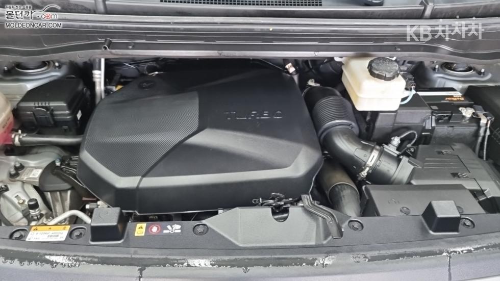 Hyundai Staria — miniaturë 8