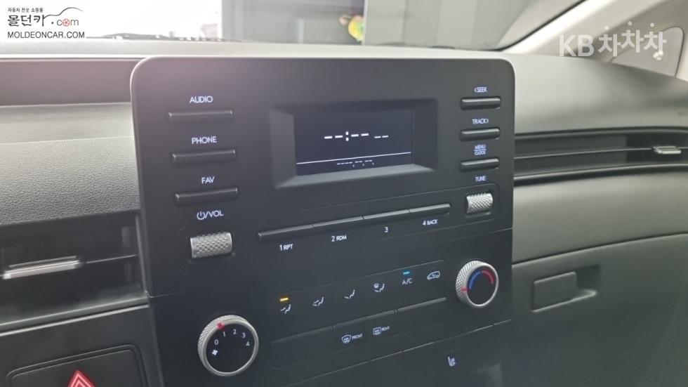 Hyundai Staria — miniaturë 9