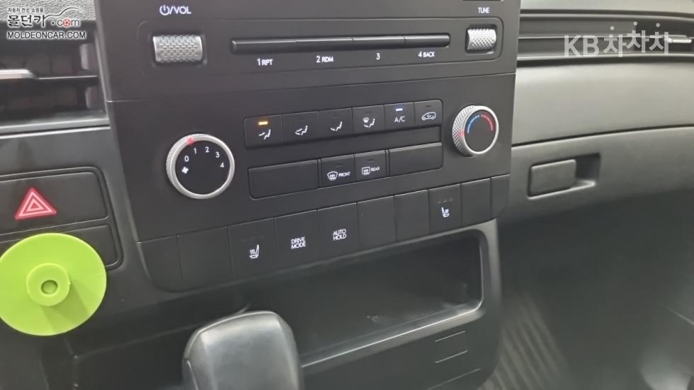 Hyundai Staria — miniaturë 12