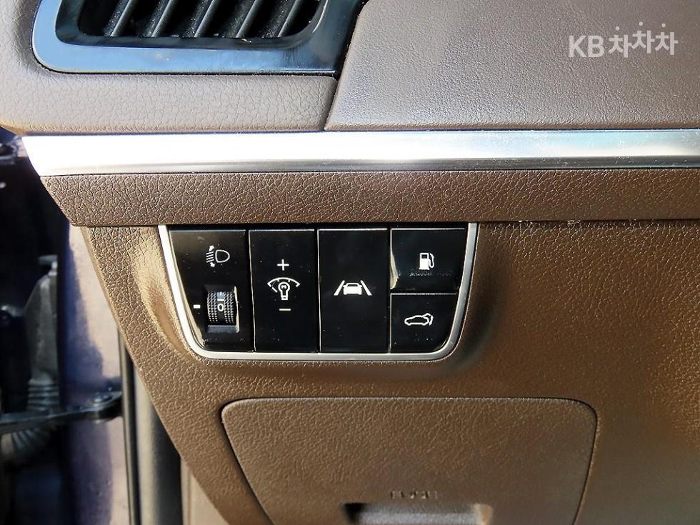 Kia Stinger — miniaturë 12