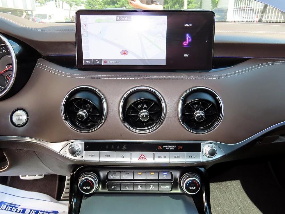 Kia Stinger — miniaturë 13